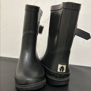 Kids Black Rain Boots with Oak Logo